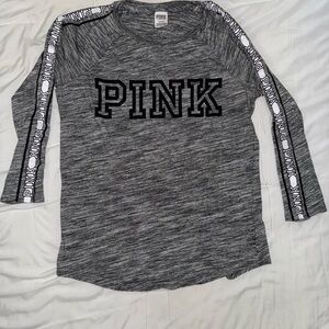 Gray PINK 3/4 Long Sleeve Shirt Size M